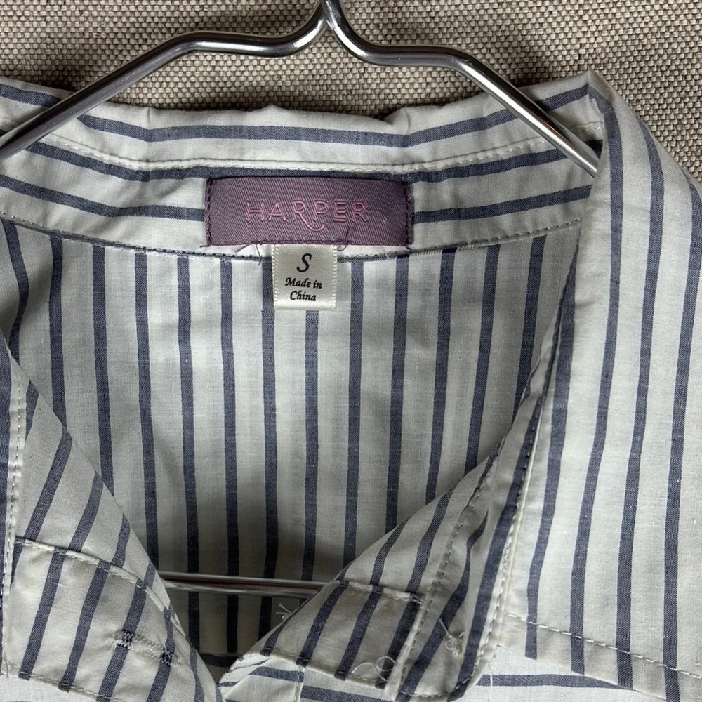 Harper > Striped Quarter Button Down Blouse Small - Picture 2 of 9
